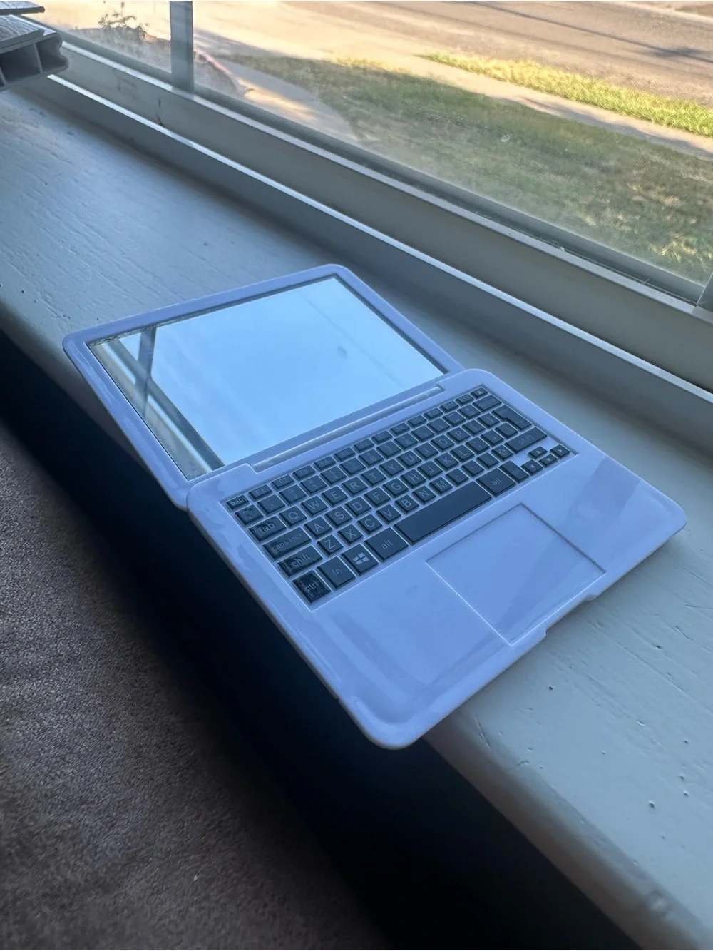 White Laptop-Style Makeup Mirror with Keyboard Design